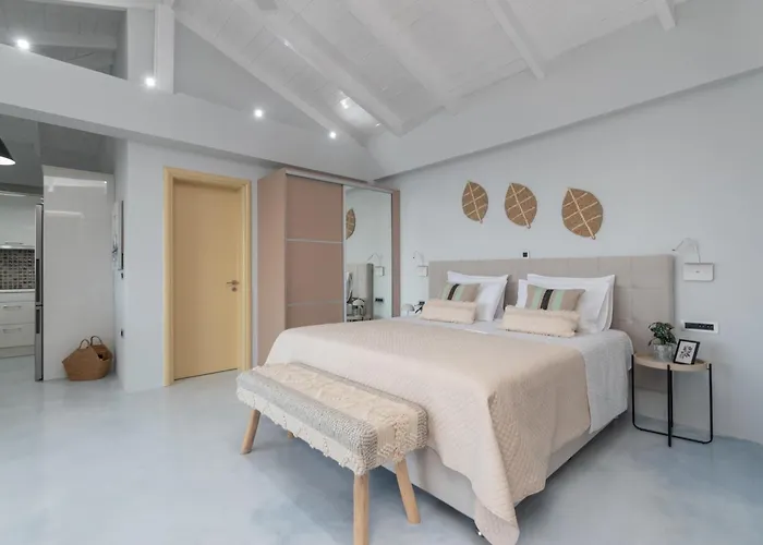 Cavo- With Private Sea Access *