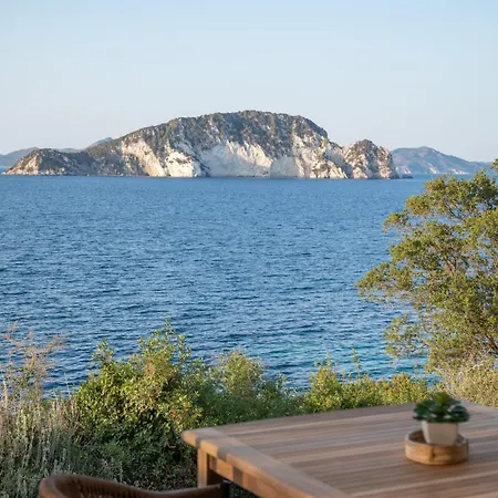 Vilă Cavo- With Private Sea Access Marathiás